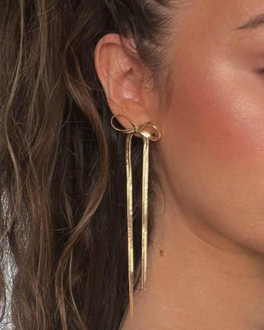 Bow earrings