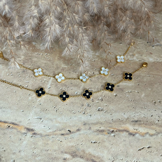 Floral | Middle Diamond Clover Bracelet